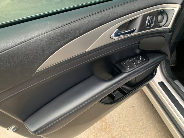 Used 2017 Lincoln MKZ Reserve w/ Climate Package image 22