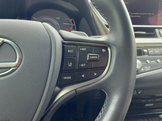 Used 2021 Lexus ES 300h w/ Premium Package FWD image 18