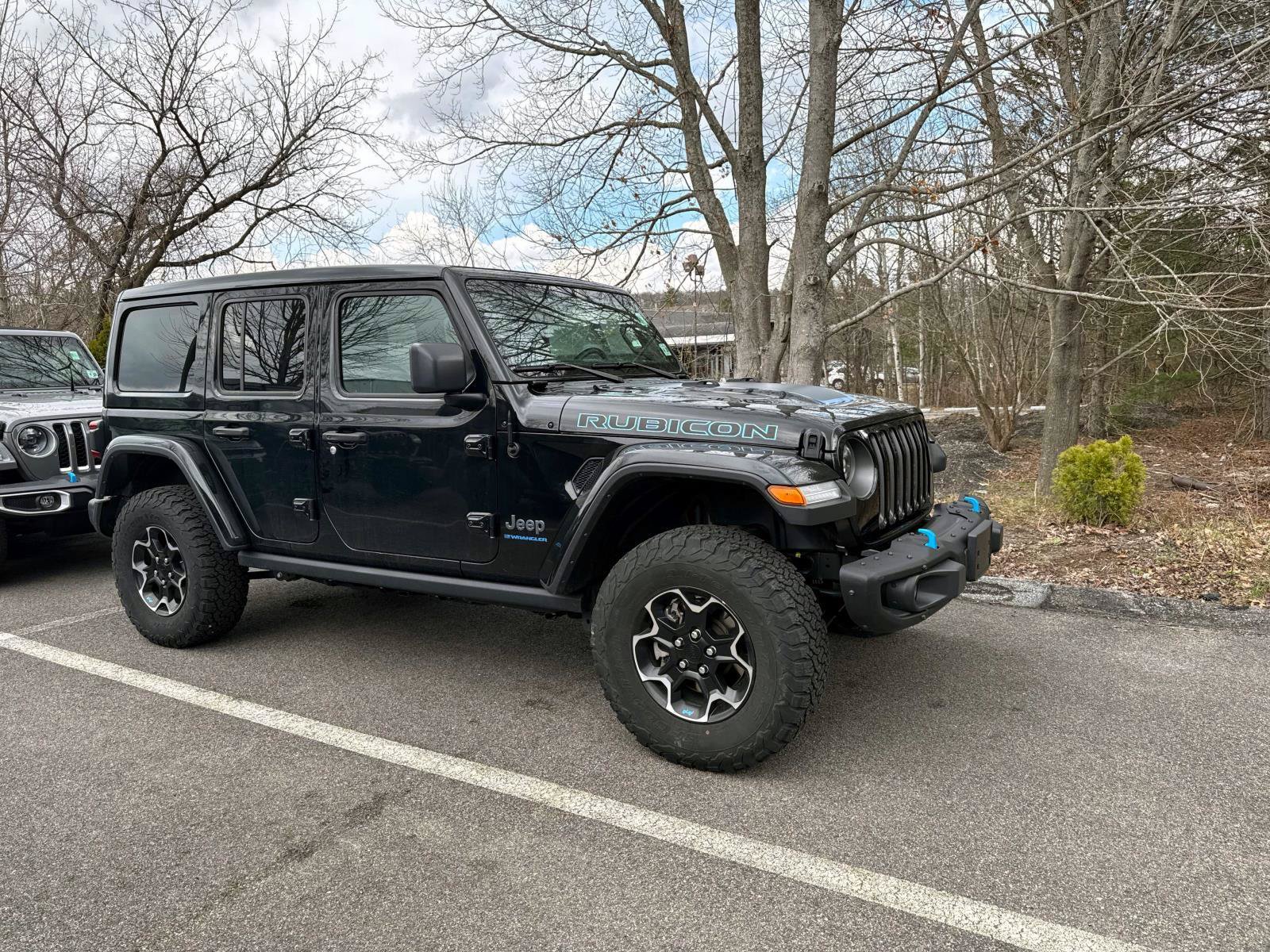Used 2023 Jeep Wrangler Unlimited Rubicon 4xe w/ Steel Bumper Group AWD/4WD image 22