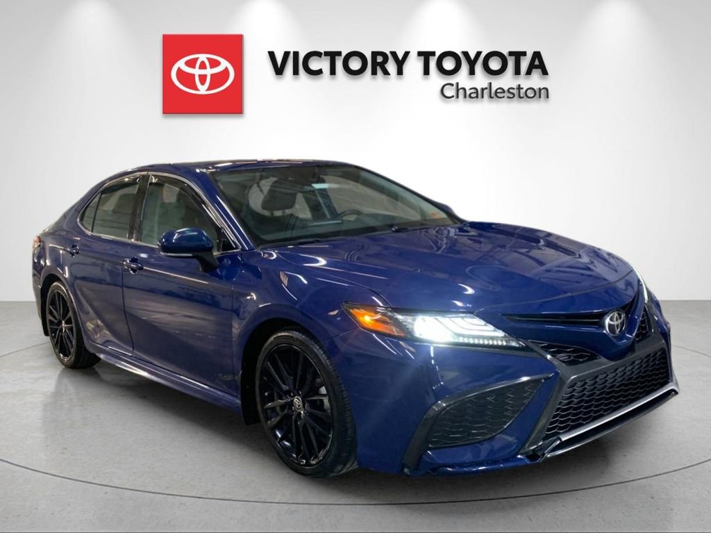 Used 2023 Toyota Camry XSE w/ Cold Weather Package image 5