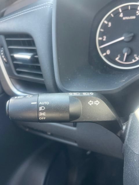 Used 2023 Nissan Rogue SV FWD image 14