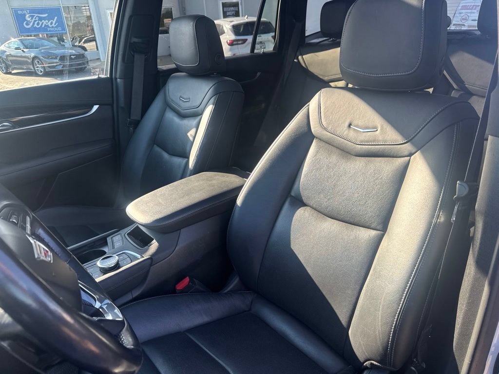 Used 2021 Cadillac XT6 Premium Luxury AWD/4WD image 13
