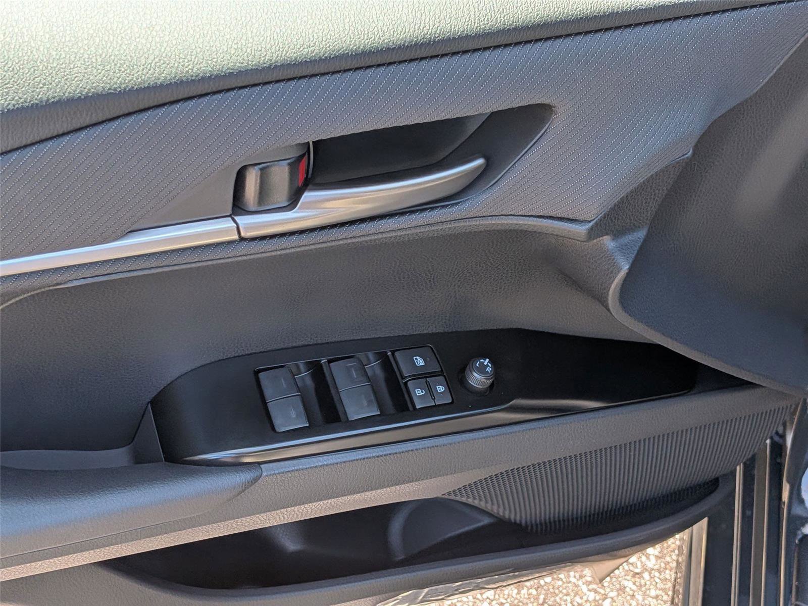 New 2026 Toyota Camry SE image 12