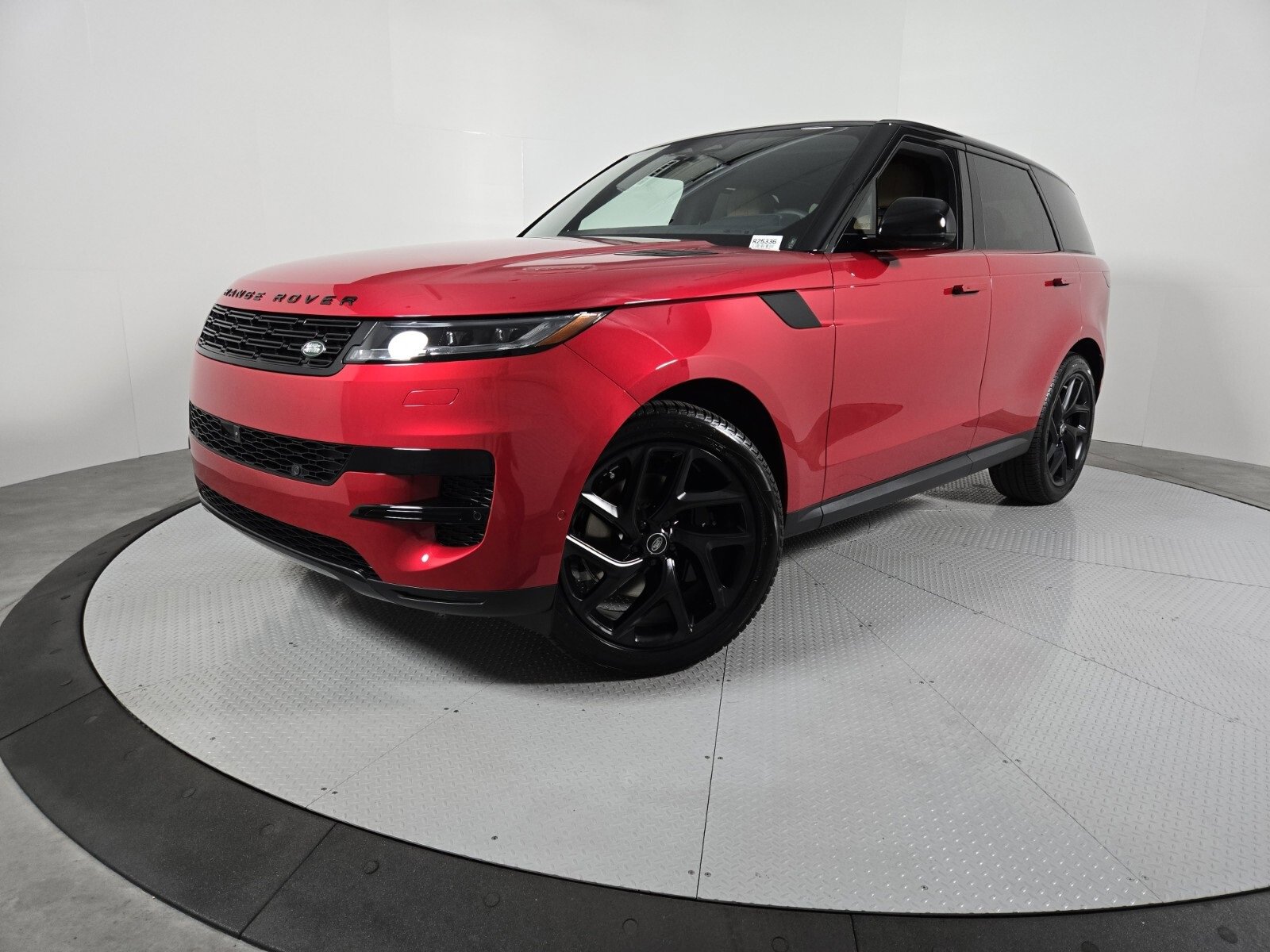 New 2025 Land Rover Range Rover Sport SE