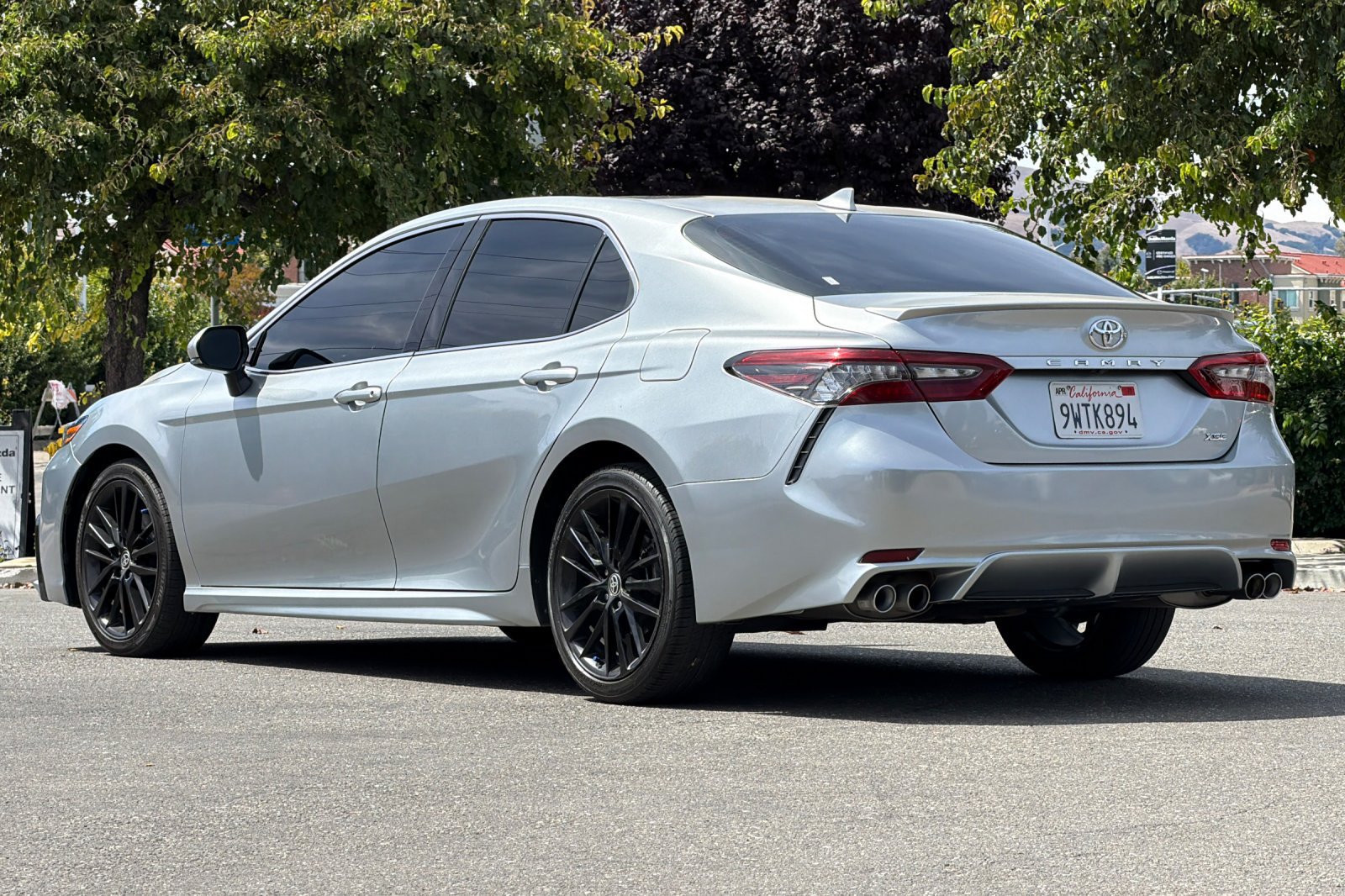 Used 2023 Toyota Camry XSE FWD image 6