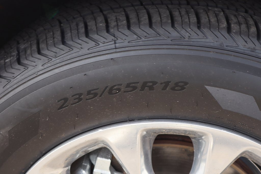 Used 2021 Chrysler Pacifica Touring-L w/ Uconnect Theater Family Group image 43