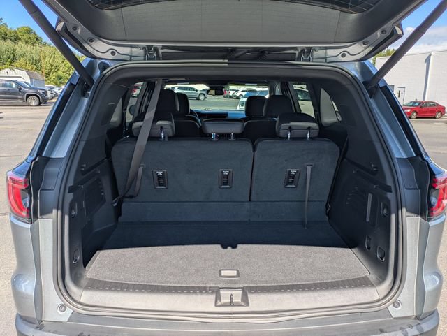 Used 2025 GMC Acadia Elevation w/ Elevation Premium Package FWD image 33
