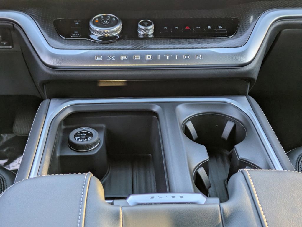 New 2026 Ford Expedition Max Platinum w/ Stealth Performance Package image 21