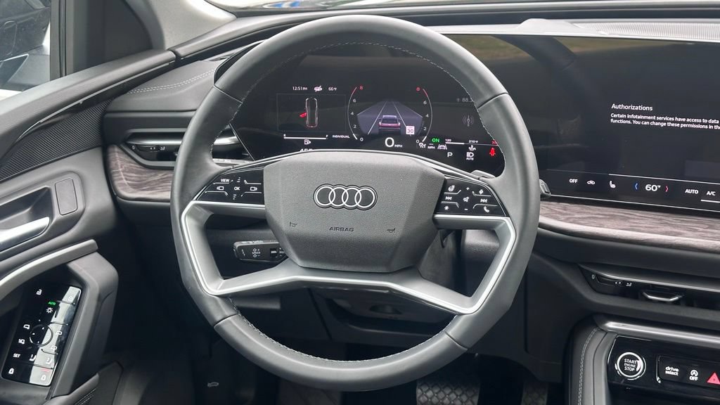 Used 2025 Audi Q5 Premium w/ Convenience Package AWD/4WD image 11
