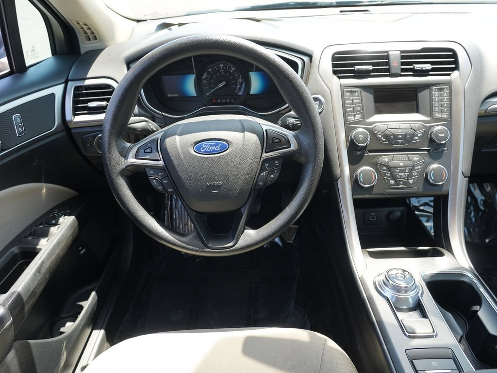 Used 2018 Ford Fusion S FWD image 21