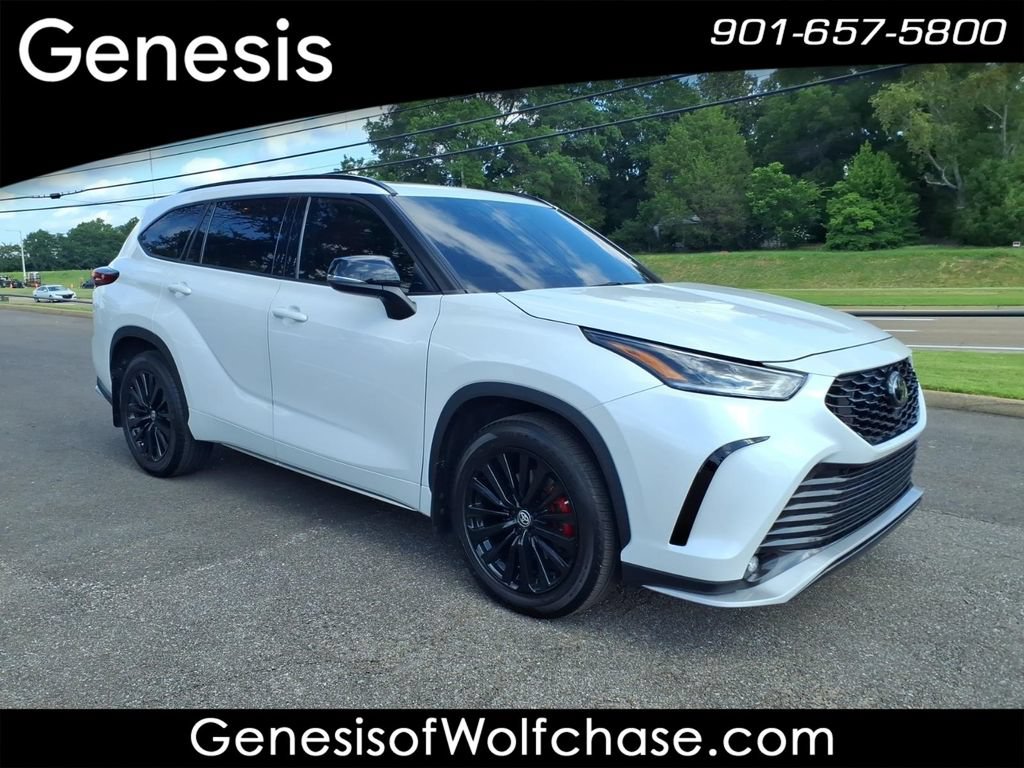 Used 2023 Toyota Highlander XSE FWD image 7