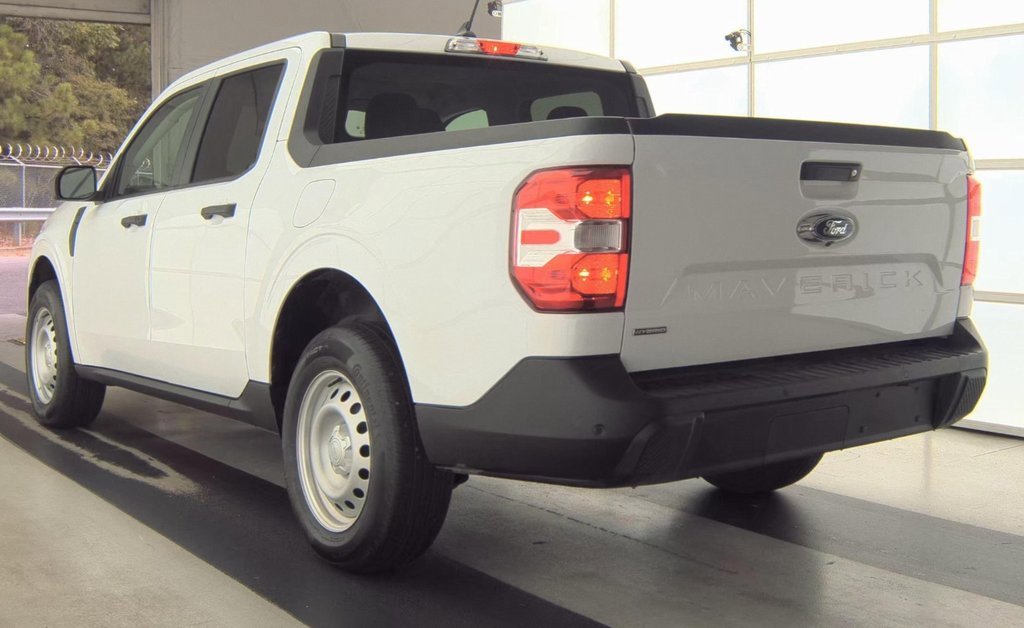 Used 2024 Ford Maverick XL image 7