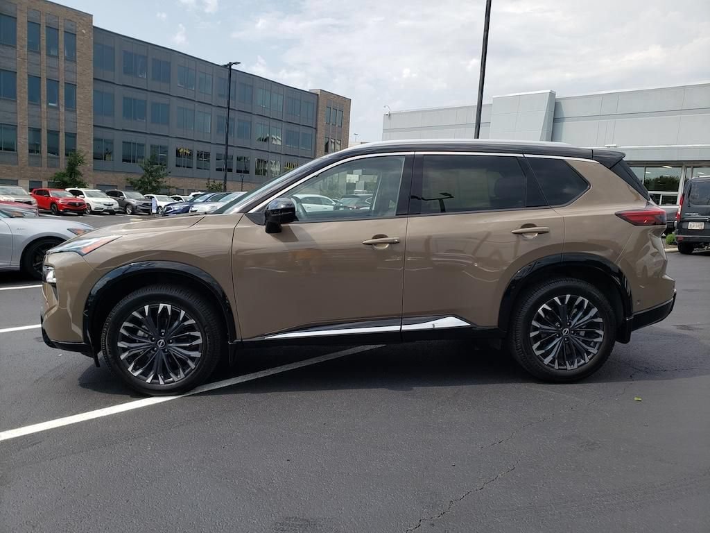 Used 2024 Nissan Rogue Platinum w/ Platinum Premium Package AWD/4WD image 5