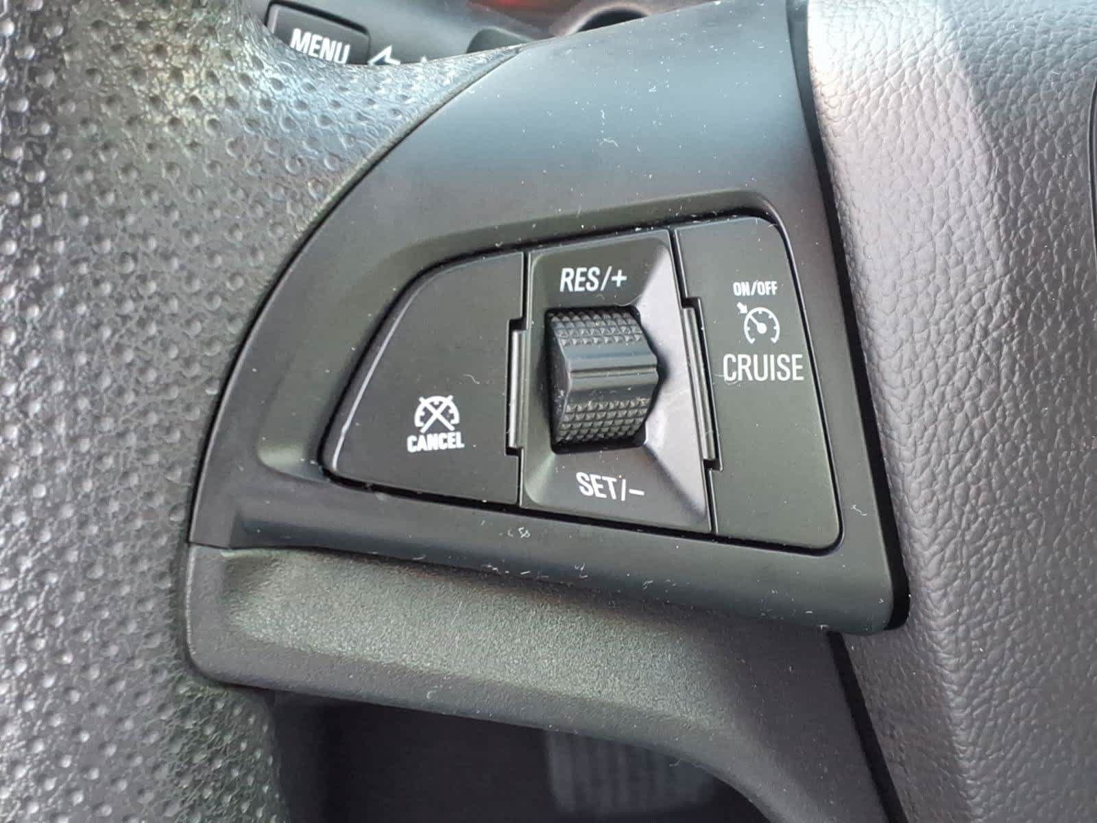 Used 2021 Chevrolet Trax LT AWD/4WD image 18