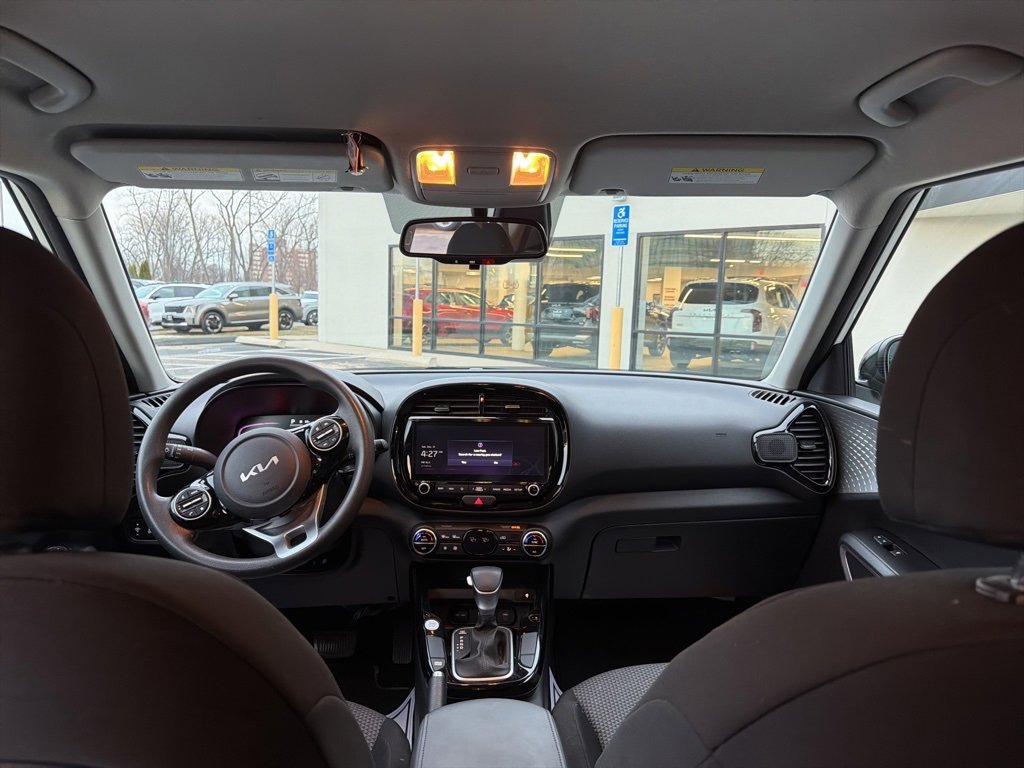 Certified 2023 Kia Soul S image 24