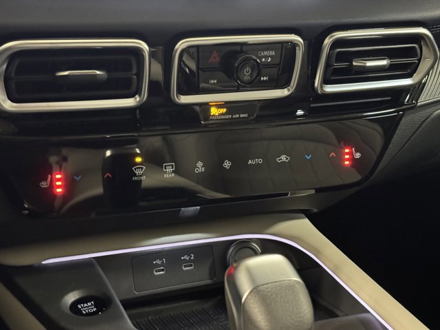 New 2026 Nissan Sentra SL w/ Floor Mat Package image 24