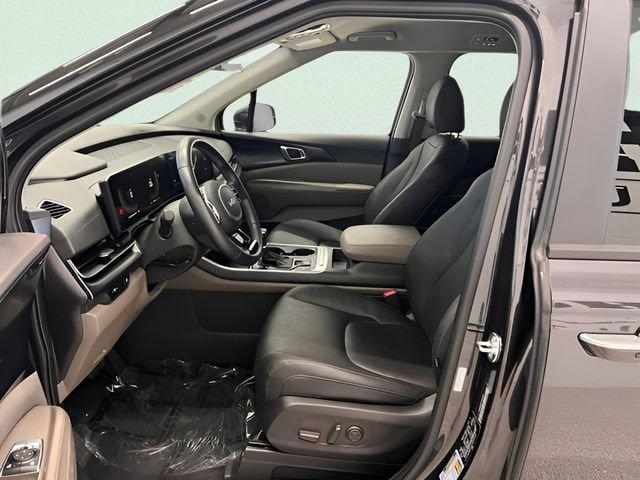 Used 2026 Kia Carnival FWD image 19