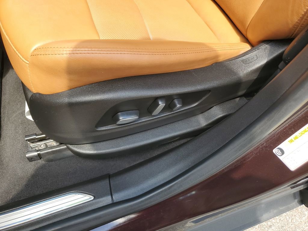 Used 2020 Cadillac XT5 Premium Luxury image 19