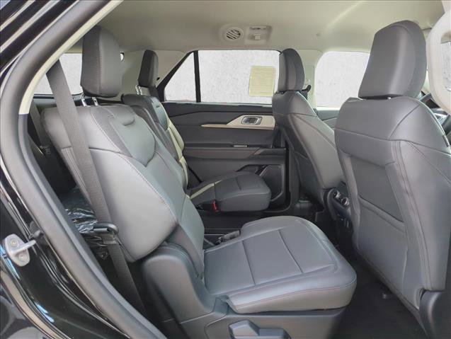 New 2025 Ford Explorer Active w/ Active Comfort Package image 15