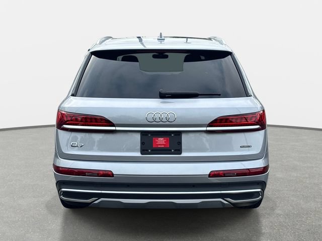 Used 2022 Audi Q7 2.0T Premium w/ Convenience Package AWD/4WD image 4