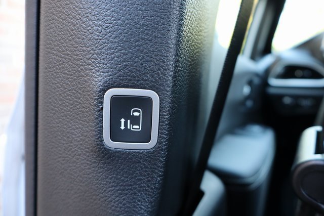 New 2026 Chrysler Pacifica Select image 50