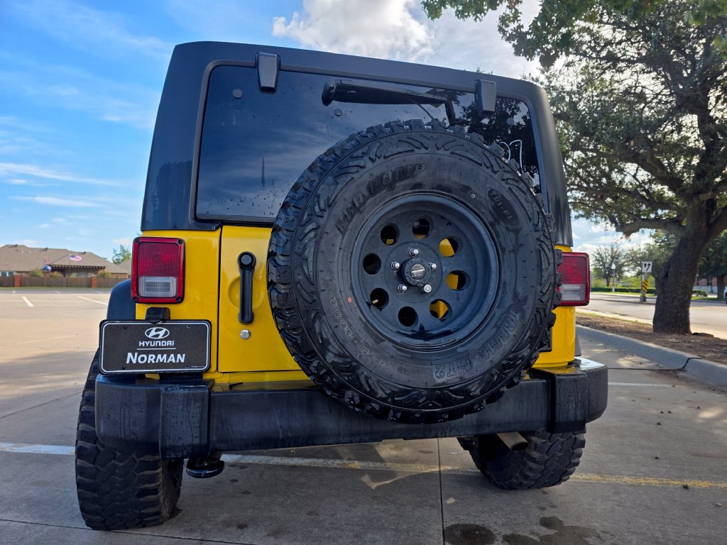 Used 2015 Jeep Wrangler Unlimited Sport w/ Quick Order Package 24S AWD/4WD image 25