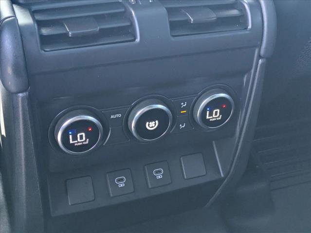 Used 2025 Land Rover Defender 110 X-Dynamic SE image 18