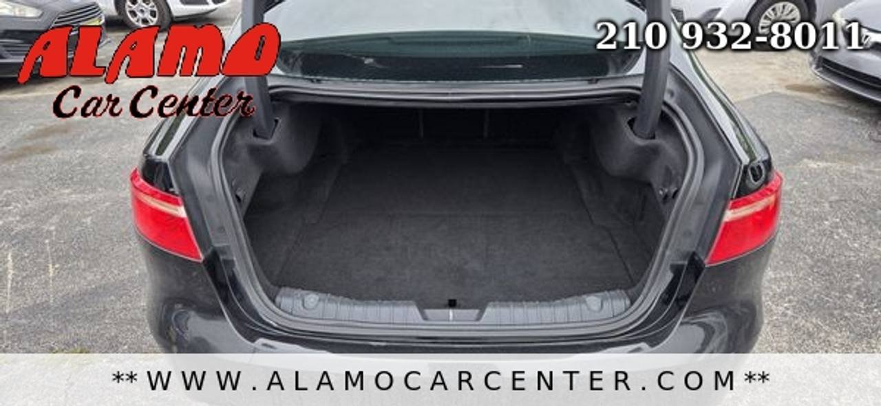 Used 2017 Jaguar XF Premium RWD image 22