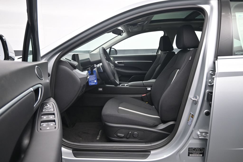New 2026 Hyundai Sonata SEL FWD image 20