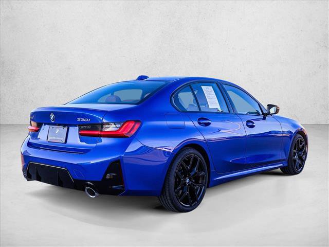 Used 2025 BMW 330i xDrive Sedan w/ M Sport Package image 5
