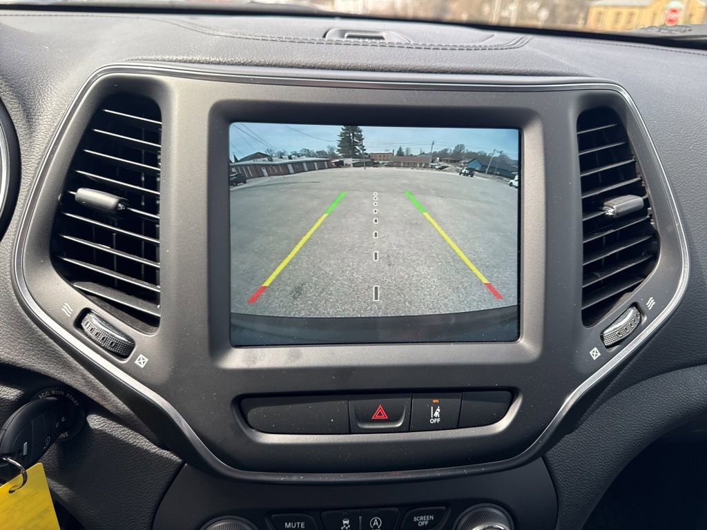 Used 2022 Jeep Cherokee Latitude image 29