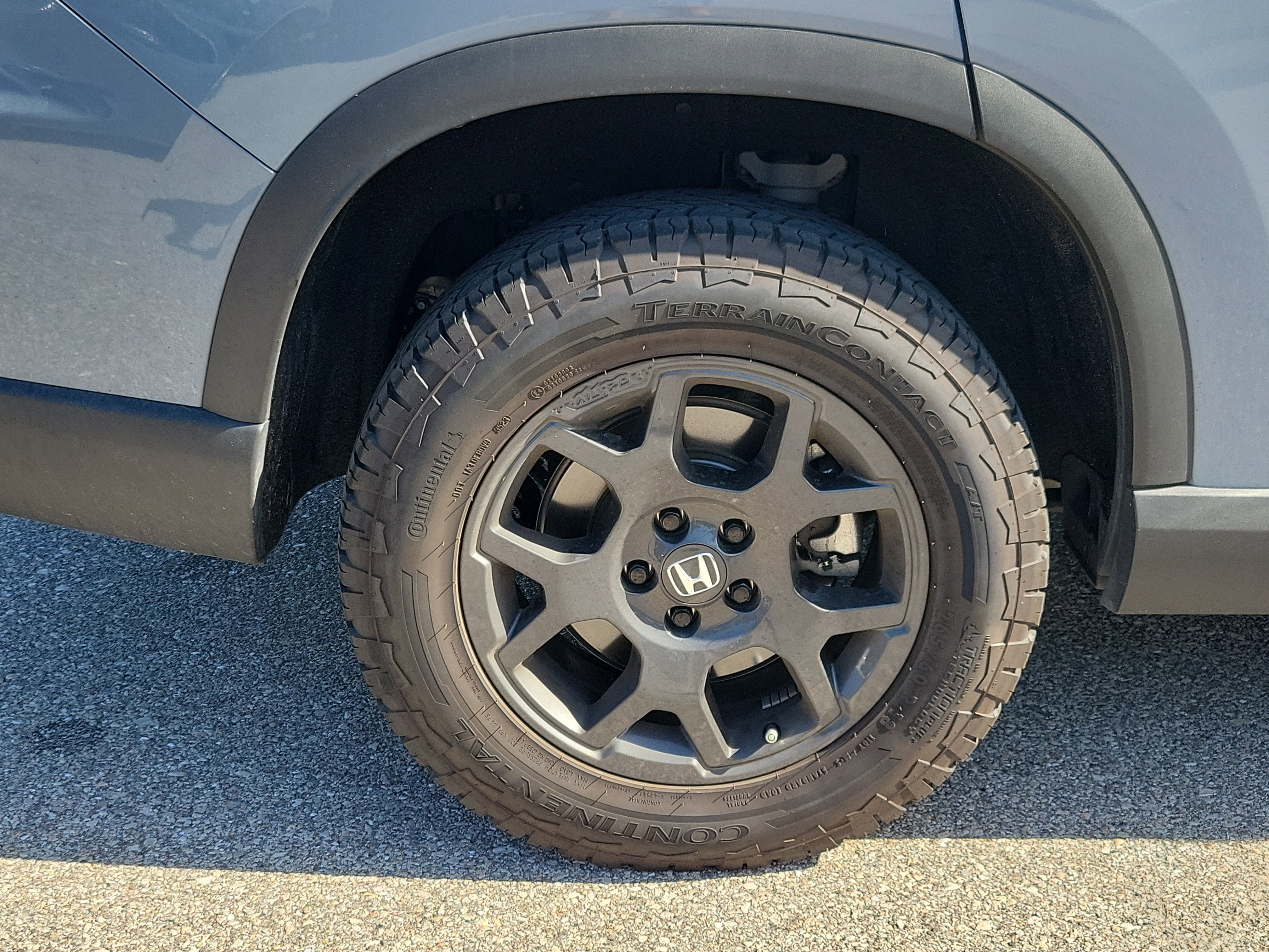 Used 2024 Honda Pilot TrailSport image 9