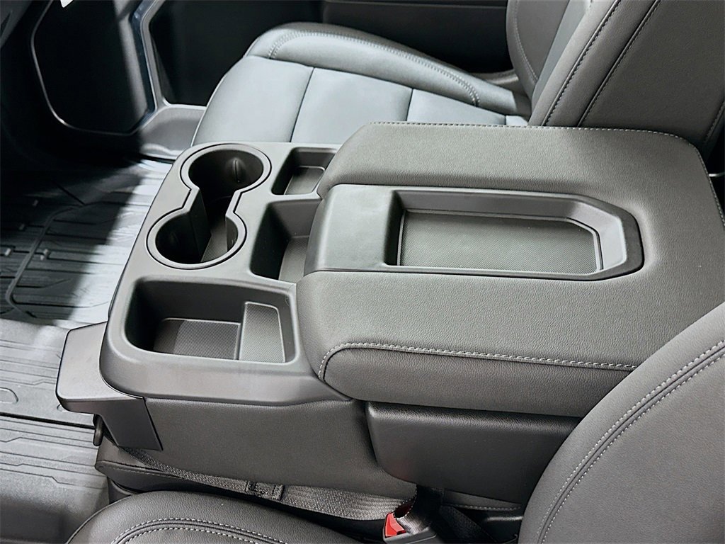 New 2026 GMC Sierra 3500 SLT image 17