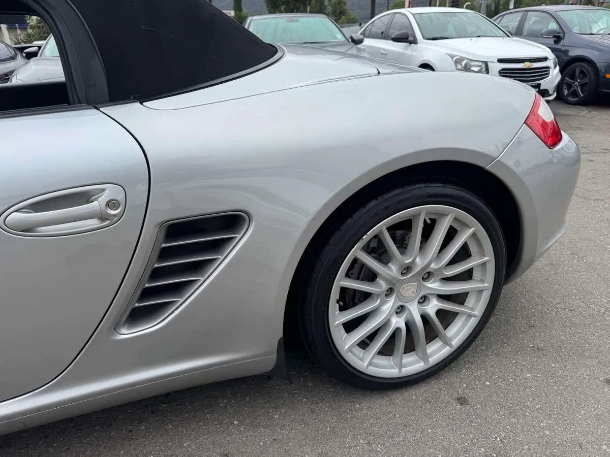 Used 2005 Porsche Boxster RWD image 13