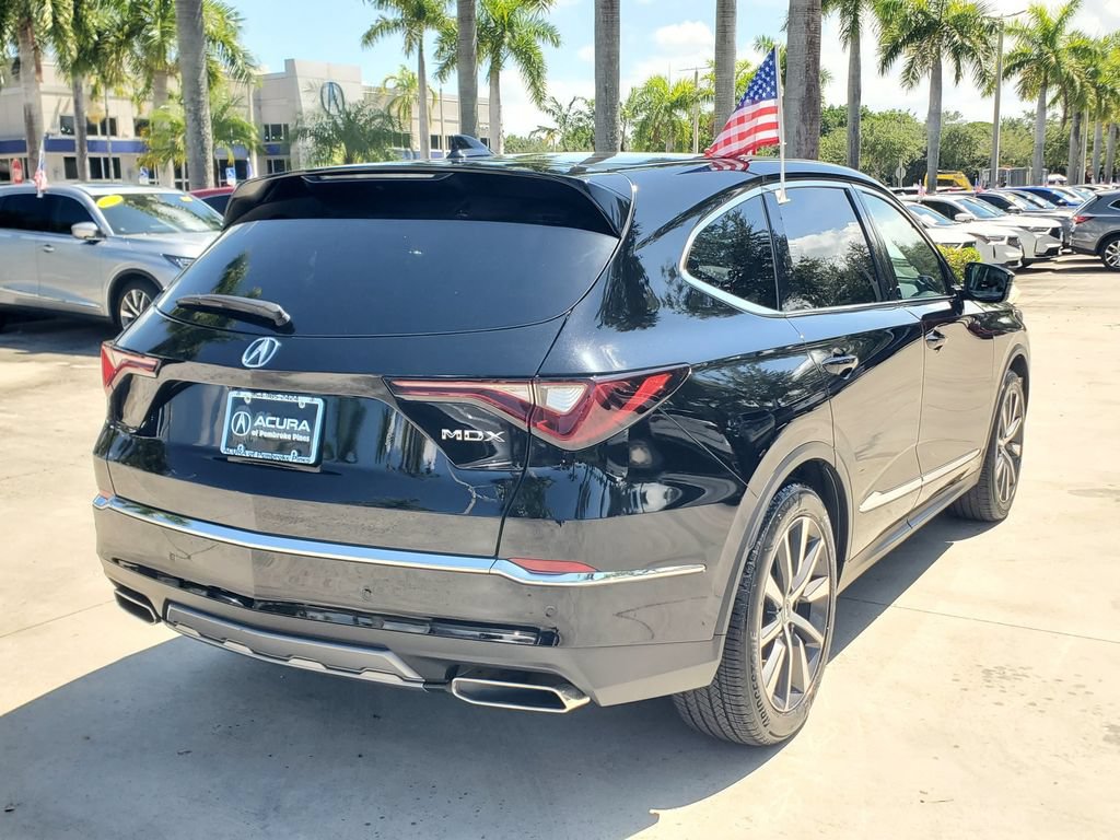 Used 2025 Acura MDX w/ Technology Package FWD image 7