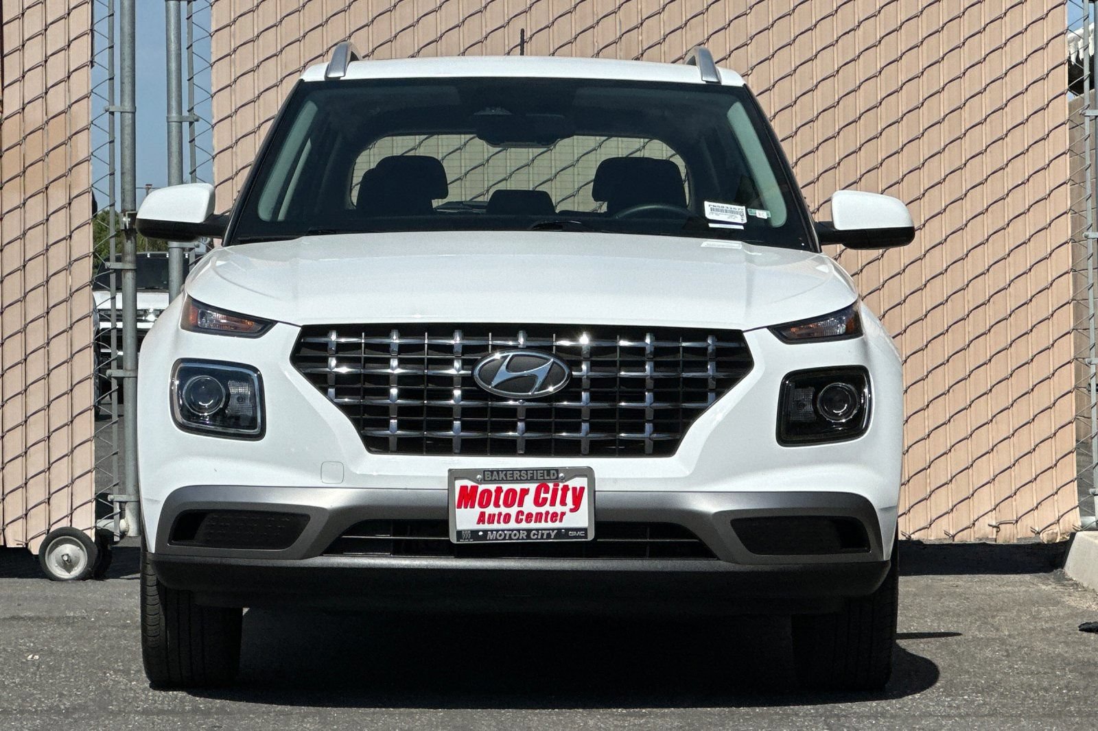 Used 2025 Hyundai Venue SEL FWD image 9