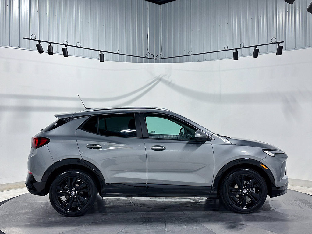 Used 2024 Buick Encore GX Sport Touring FWD image 11