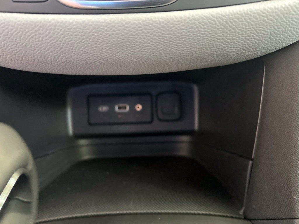 Used 2024 Chevrolet Equinox LS w/ LS Convenience Package FWD image 38