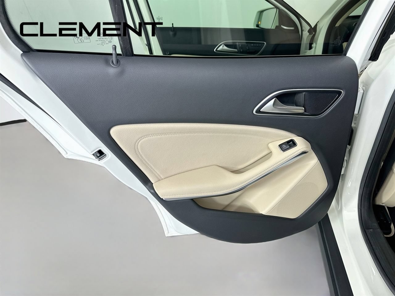Used 2016 Mercedes-Benz GLA 250 4MATIC image 31