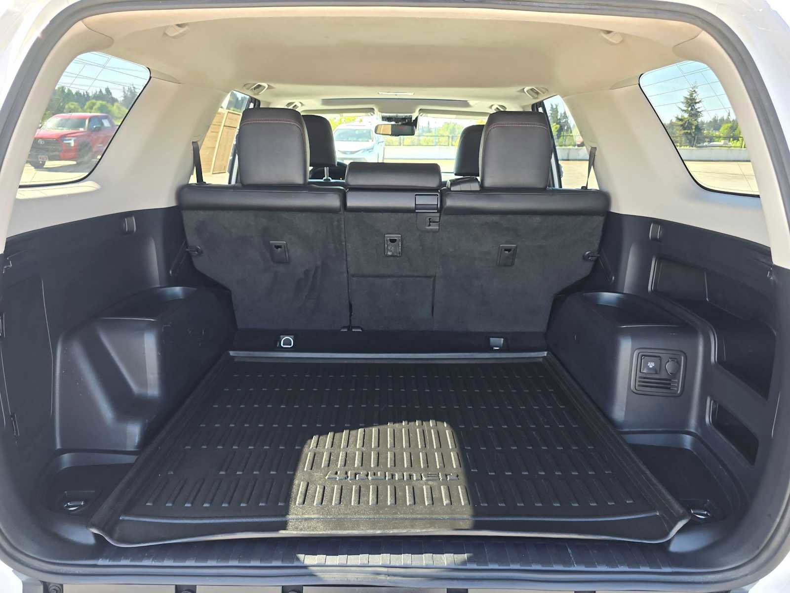 Used 2024 Toyota 4Runner TRD Off-Road Premium w/ Off Road Premium Plus Package AWD/4WD image 14