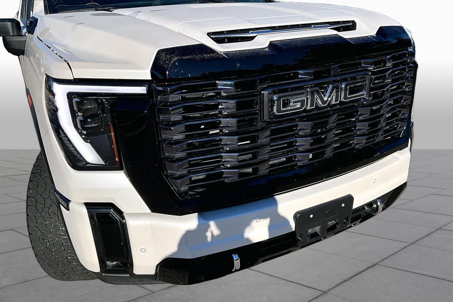 Used 2025 GMC Sierra 2500 Denali Ultimate w/ Max Trailering Package AWD/4WD image 31