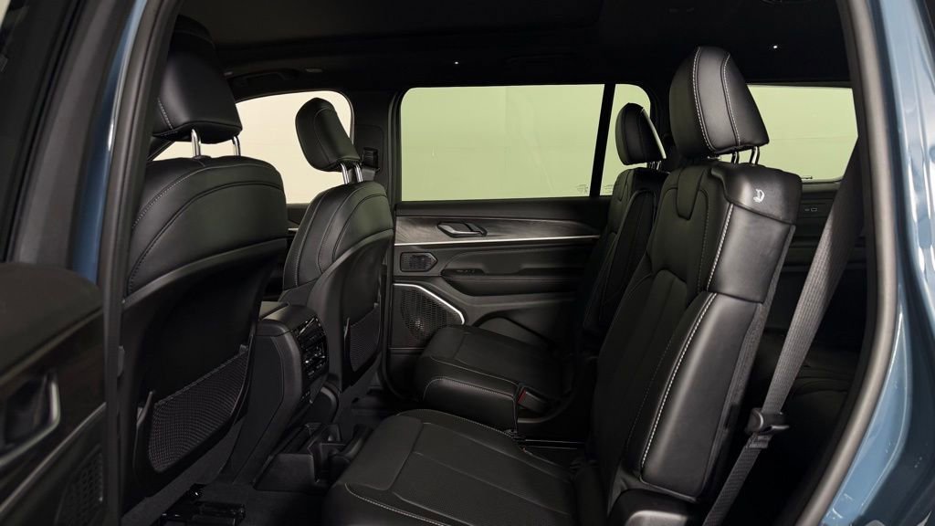 New 2026 Jeep Grand Cherokee L Limited AWD/4WD image 29