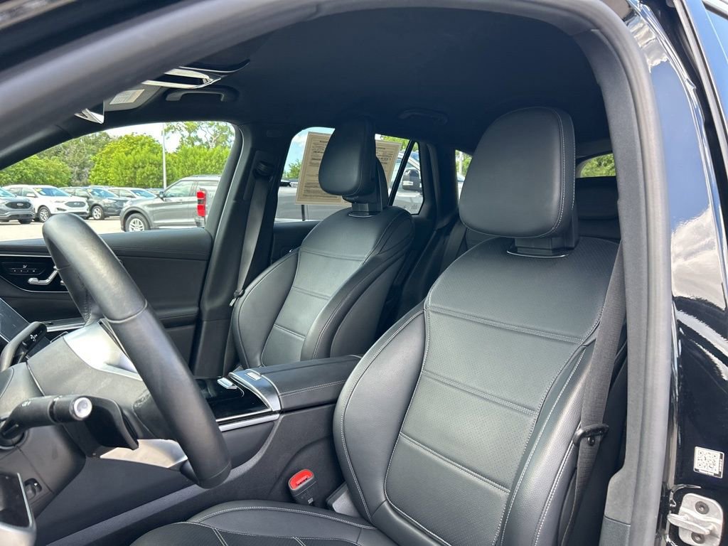 Used 2024 Mercedes-Benz GLC 300 4MATIC image 15