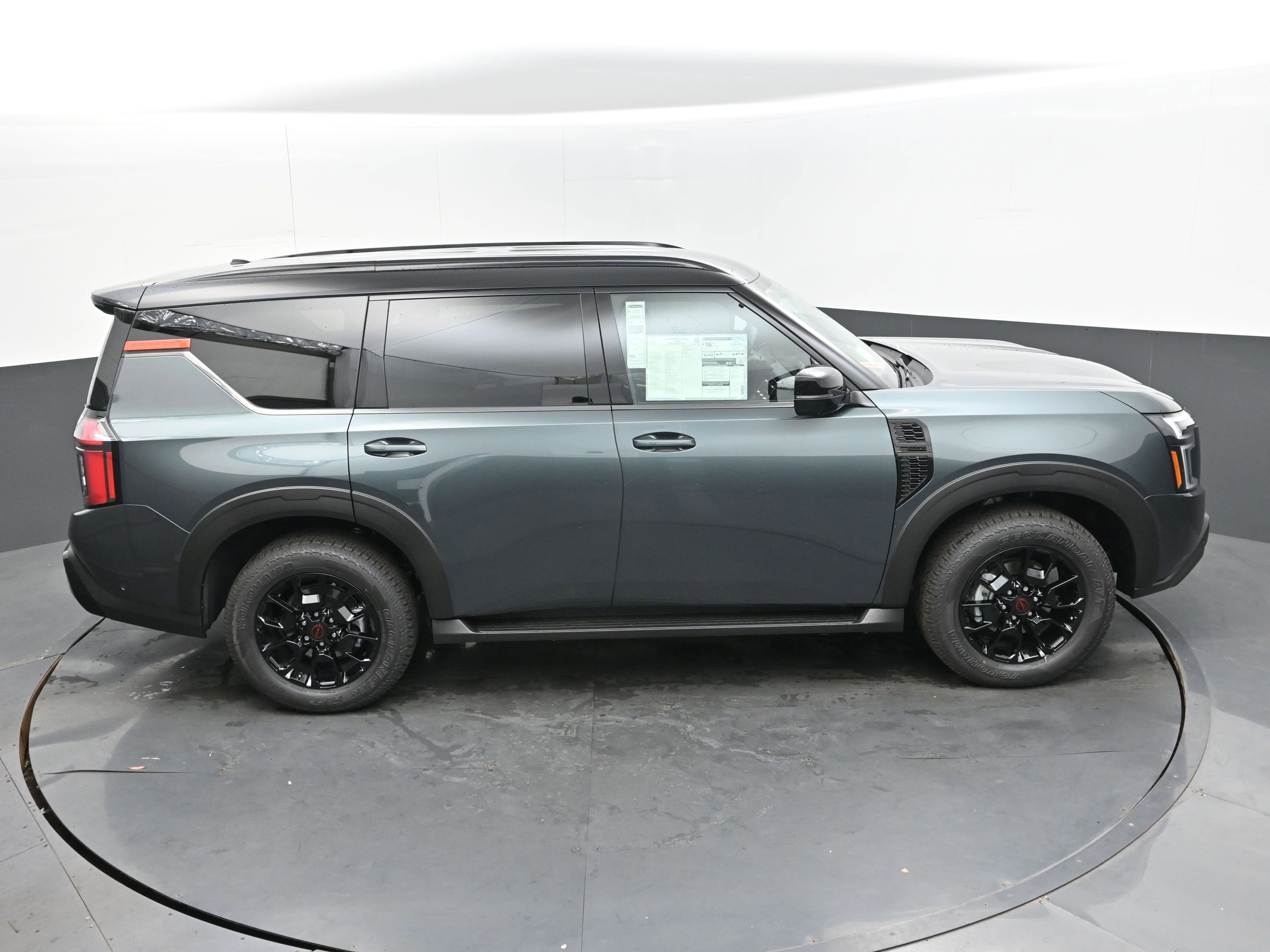 New 2025 Nissan Armada PRO-4X image 37
