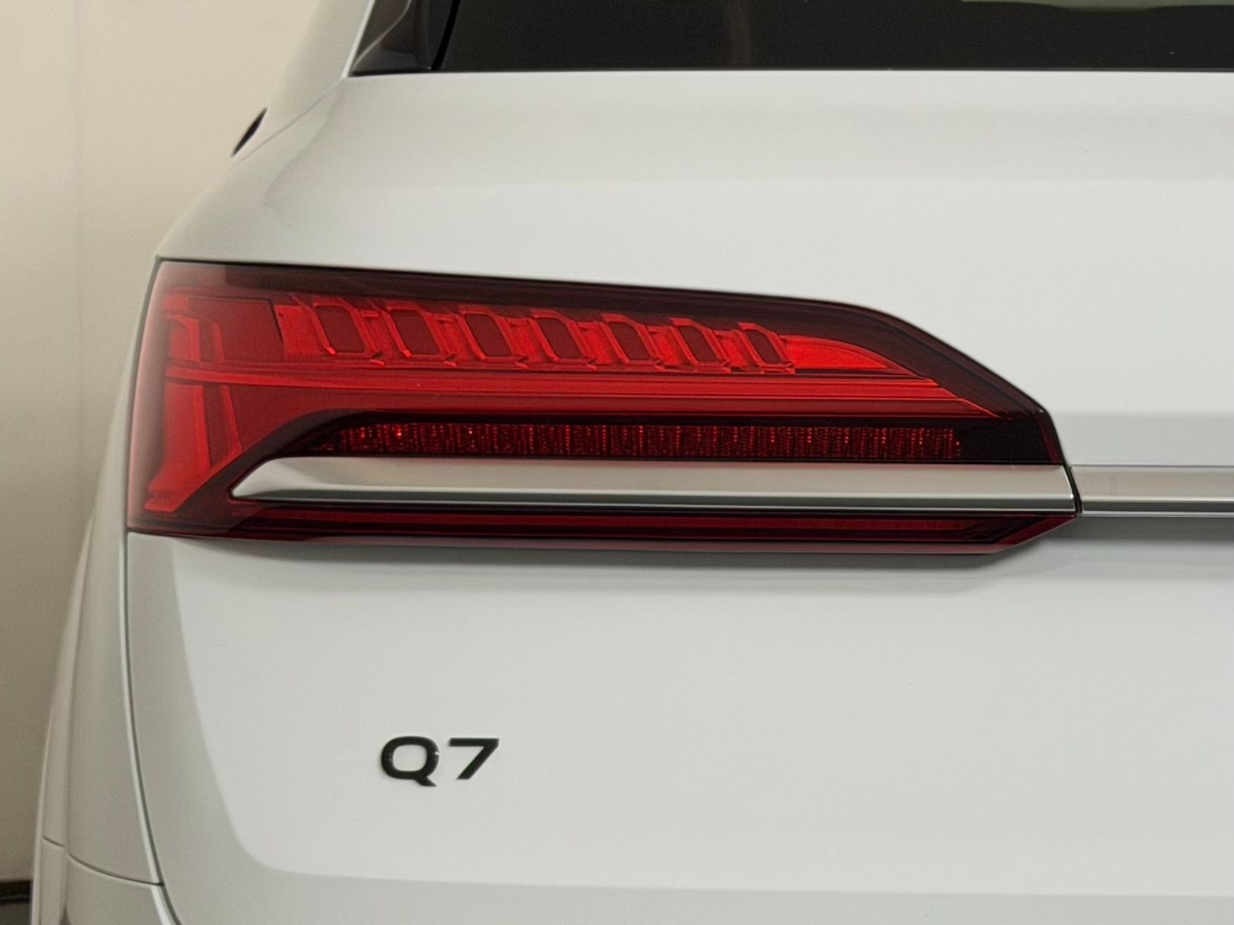 Used 2025 Audi Q7 3.0T Premium Plus AWD/4WD image 30