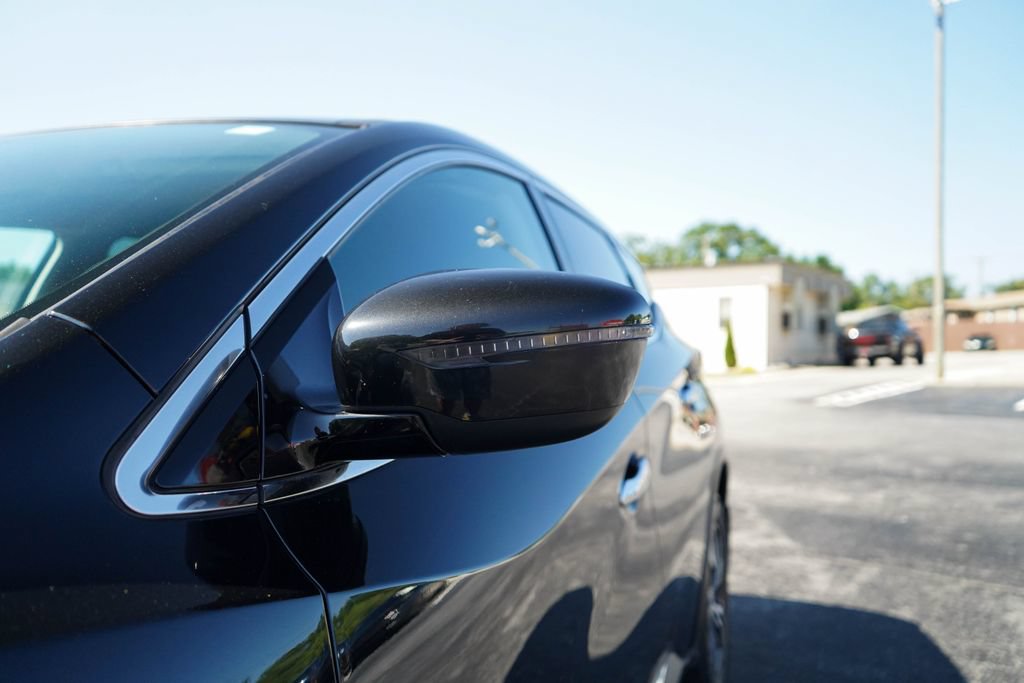 Used 2019 Nissan Murano S AWD/4WD image 23