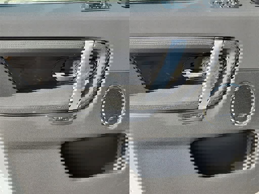 Used 2024 Land Rover Discovery Sport S image 19