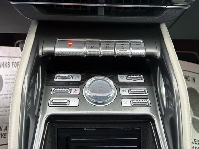 Used 2024 Lincoln Nautilus Reserve image 23