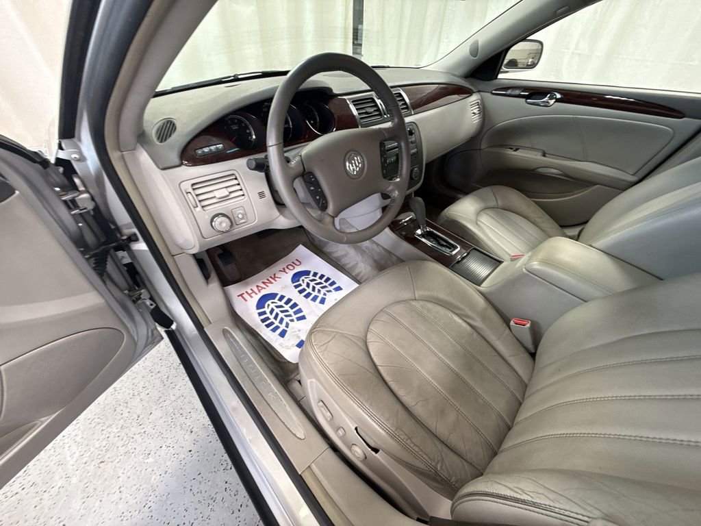 Used 2011 Buick Lucerne CXL FWD image 13