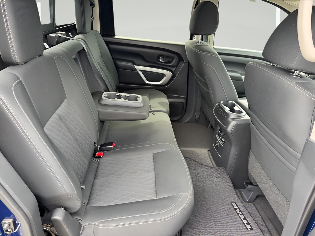 Used 2017 Nissan Titan SV AWD/4WD image 29